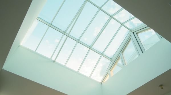 Opening glass rooflight: maximize natural light and ventilation options