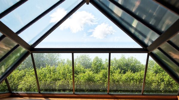 Top benefits of a glass rooflight for light and airflow